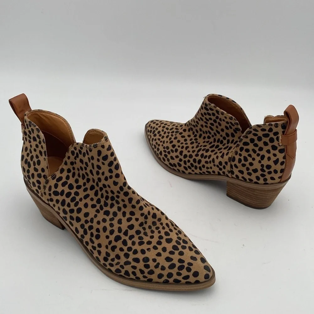 Nine West Tan and Black Ankle Booties women 7.5 Casual festival retro office Y2K